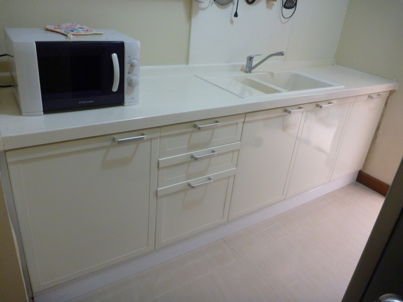 56ชุดครัวอลูมิเนียมบิวท์อิน ขนาด2.6เมตร