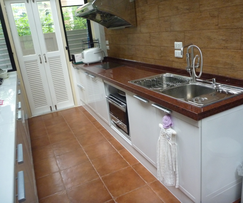 51ชุดครัวอลูมิเนียมบิวท์อิน ขนาด3.00เมตร