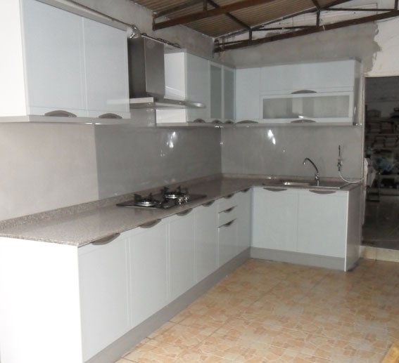 49ชุดครัวอลูมิเนียมบิวท์อิน ขนาด3.1*1.7เมตร