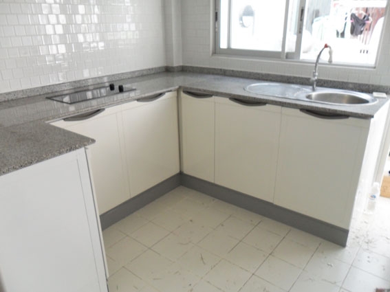 48ชุดครัวอลูมิเนียมบิวท์อิน ขนาด2.1*2.2เมตร