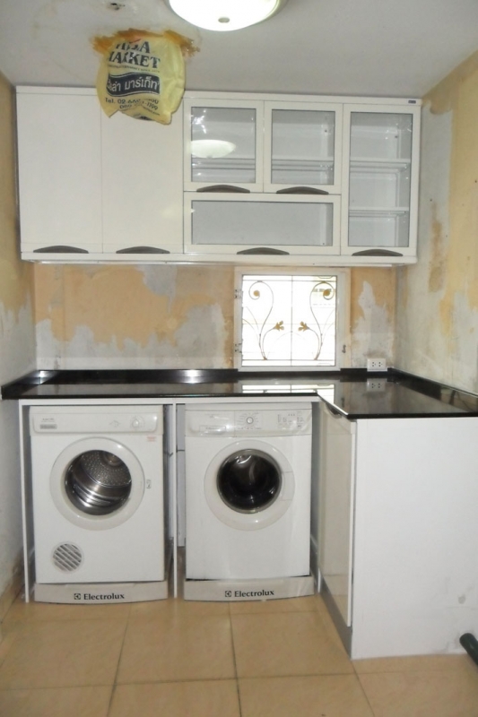 ตู้ครัวอลูมิเนียมบิวท์อิน42