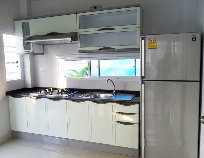 ตู้ครัวอลูมิเนียมบิวท์อิน36