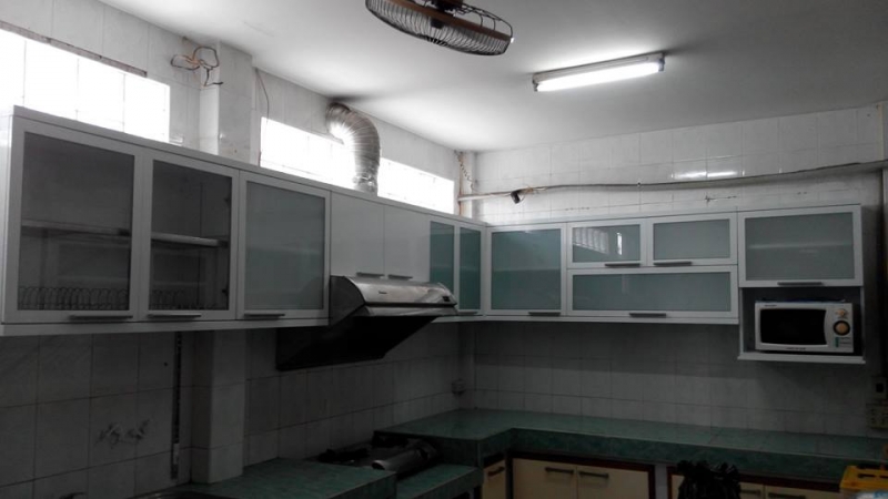 08ชุดครัวอลูมิเนียมบิวท์อิน