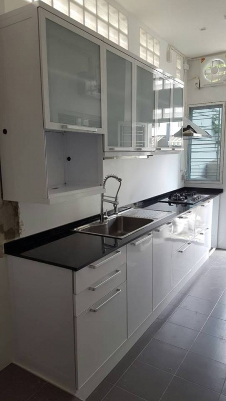 01ชุดครัวอลูมิเนียมบิวท์อิน