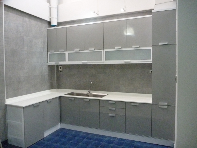 09ชุดครัวอลูมิเนียมบิวท์อิน